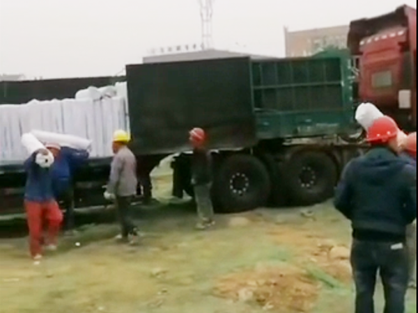 發(fā)貨現(xiàn)場